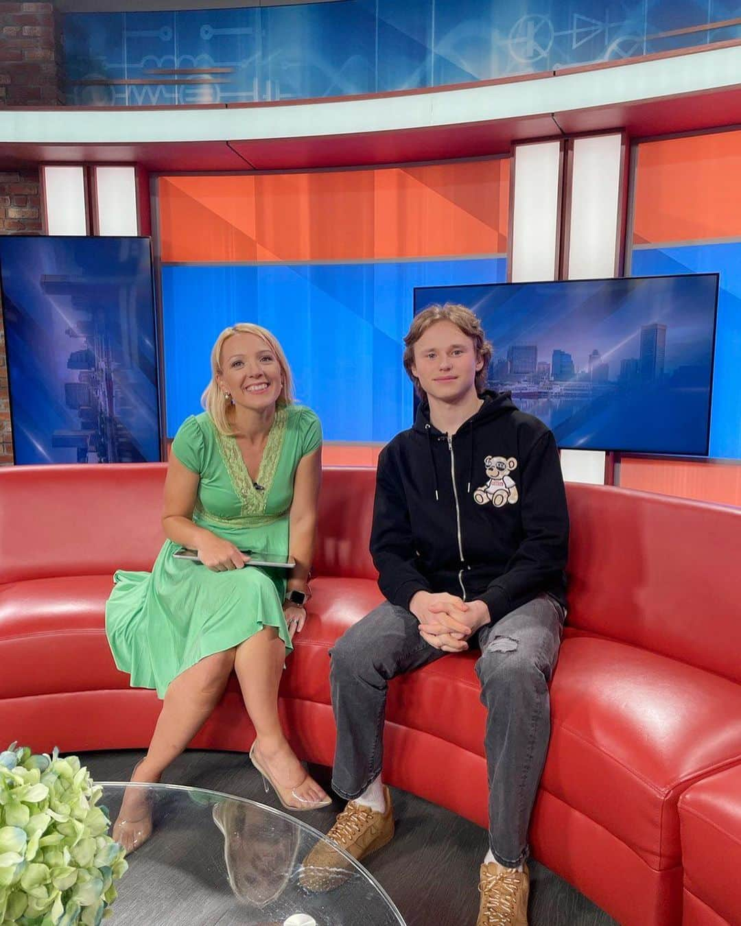 イリア・マリニンさんのインスタグラム写真 - (イリア・マリニンInstagram)「Happy to be with @foxbaltimore this morning to talk about @starsonice. Thank you for inviting me. Next #starsonice show is tonight  @baltimorearena at 7:30 pm. #figureskating #soi2023」6月3日 0時51分 - ilia_quadg0d_malinin