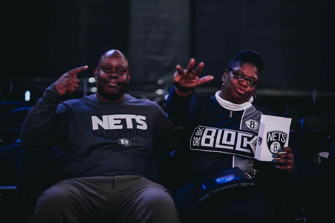 Brooklyn Netsさんのインスタグラム写真 - (Brooklyn NetsInstagram)「It would be hard to find two people prouder to be Nets fans than Stacey and Joseph. Having both grown up in New York and obsessed with basketball, the two navigated towards being Nets fans in the 1980s, when Joseph was especially struck by Darryl Dawkins hooping in a Nets uniform.  After making their best effort to attend games in New Jersey over the following decades, the team created a perfect situation for the two diehard fans when the move to Brooklyn took place in 2012. Over the past 10 years, the two have been season ticket members and loyal members of The Block at Barclays Center, struck by the sense of family and togetherness that has been built in Brooklyn.  “Every time we come here, we feel welcomed and part of the Brooklyn family.”  Sponsored by Pfizer and BioNtech  The Brooklyn Nets are reminding fans that it’s important to stay up to date with reliable information on COVID-19 this season. Sign up at https://www.pfi.sr/pfizercovid19ig to stay informed on important updates and a vaccine option by Pfizer and BioNTech.」6月3日 2時20分 - brooklynnets