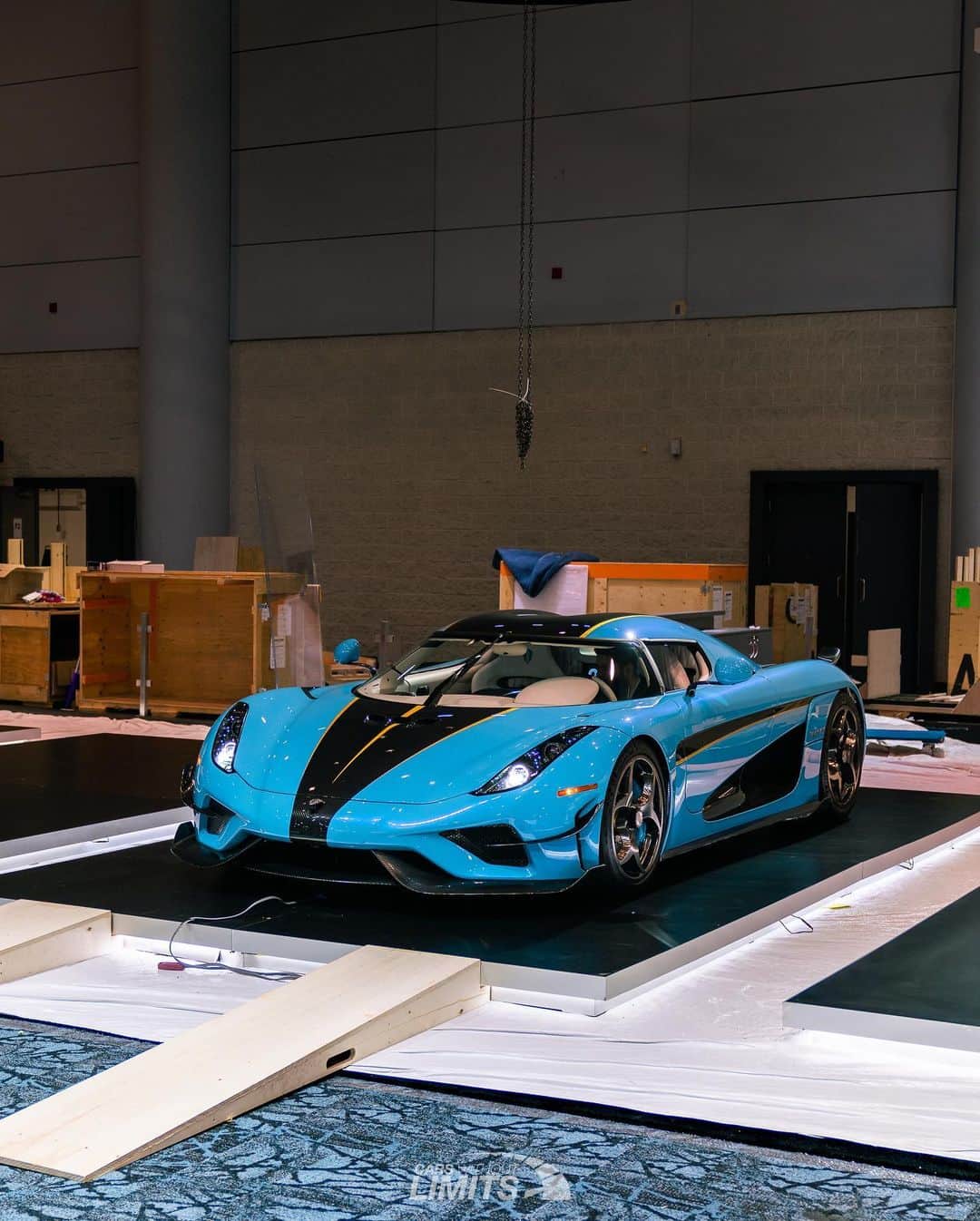 CarsWithoutLimitsさんのインスタグラム写真 - (CarsWithoutLimitsInstagram)「Congratulations @davcars on your latest addition to the on-going hypercar collection - Nordic Light Koenigsegg Regera!   📸 @therealabd   Thank you @grandtouringautos for facilitating the entire process!   #carswithoutlimits #koenigsegg #koenigseggregera #regera」6月3日 2時42分 - carswithoutlimits