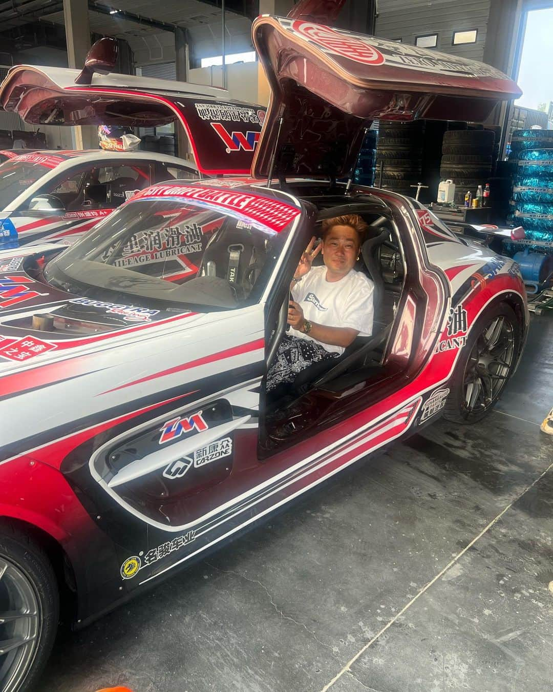 斎藤太吾さんのインスタグラム写真 - (斎藤太吾Instagram)「chinaのsuper drift car❣️ エンジンもオリジナルでカッコイイ😊」5月19日 19時29分 - daigosaito87