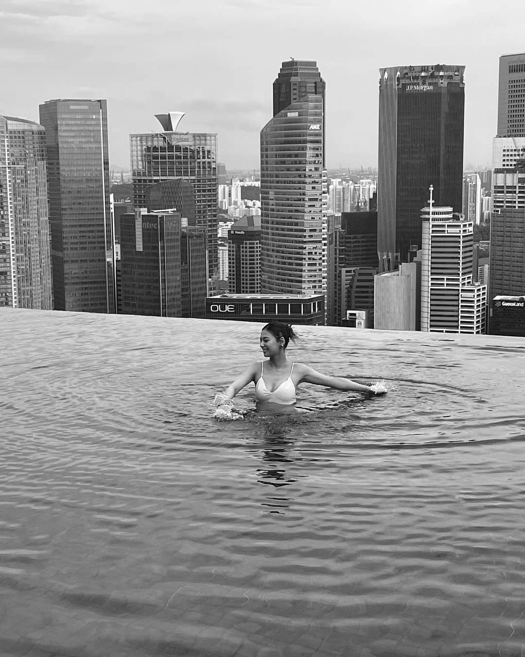 西内まりやさんのインスタグラム写真 - (西内まりやInstagram)「Lovely view!🏙️  #whereyoursensesfeast #MarinaBaySands  #マリーナベイサンズ @marinabaysands」5月19日 19時31分 - mariya_nishiuchi_official