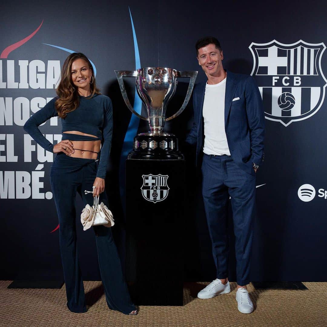 ロベルト・レヴァンドフスキのインスタグラム：「What a night it was!  @fcbarcelona」