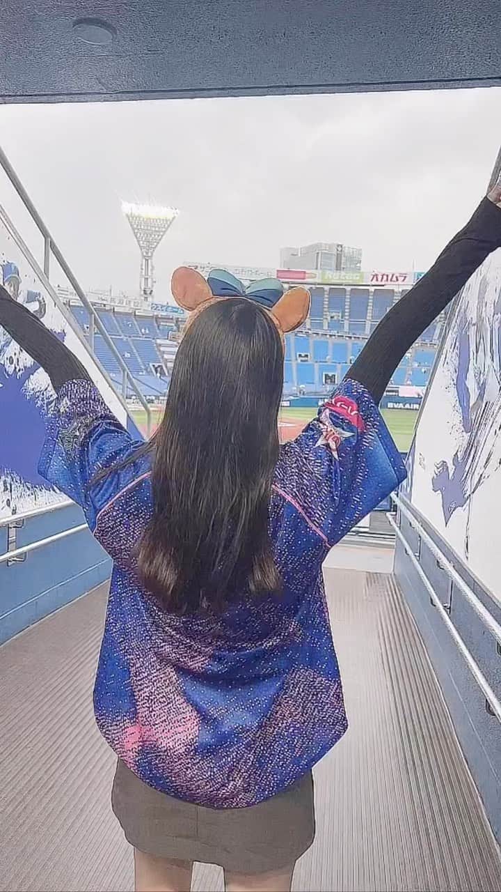 れみぱんのインスタグラム：「ハマスタ！⚾️」
