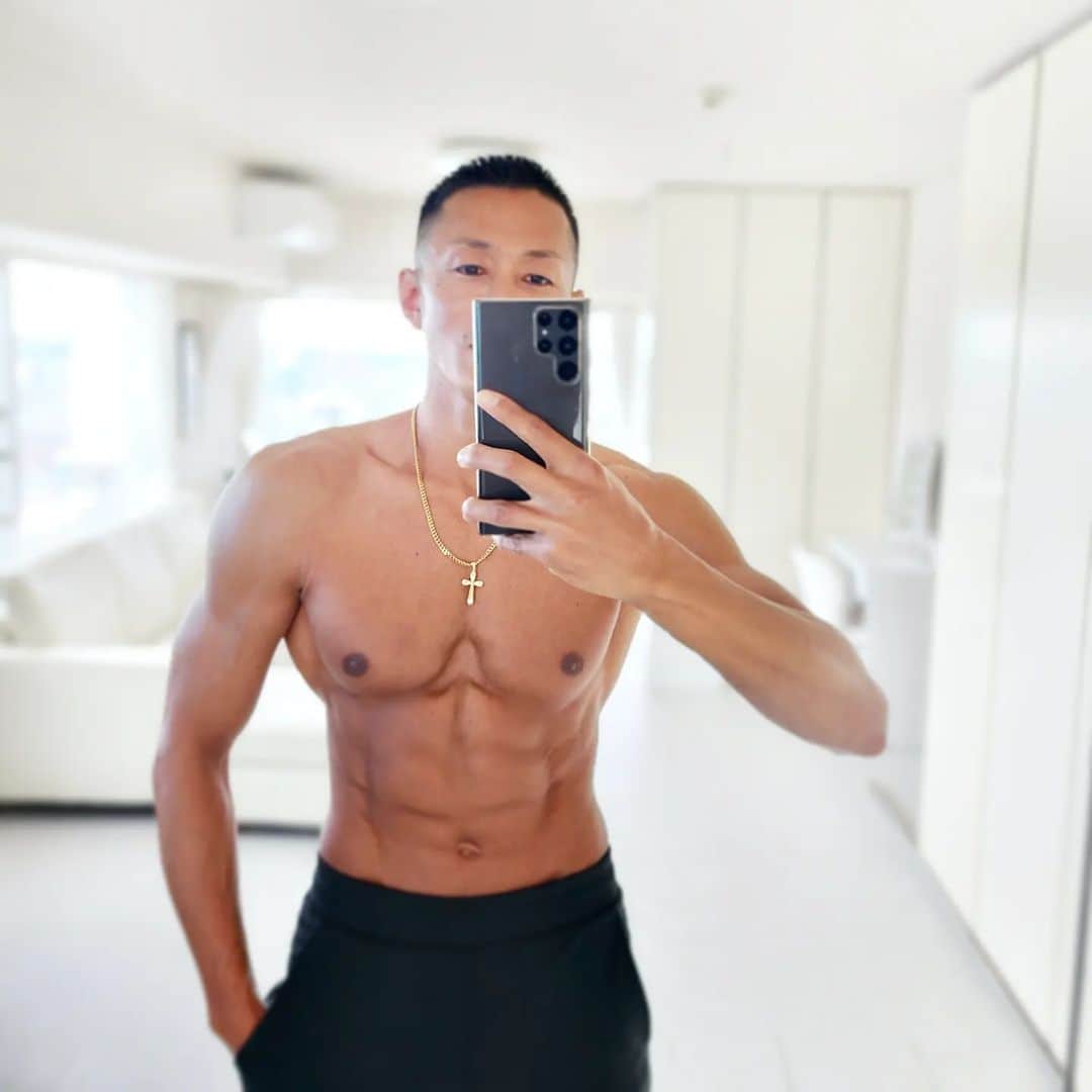 のインスタグラム：「とうとう明日計量　もう試合じゃん さぁ今から５キロ落とそうか 何時間で行けるかな」