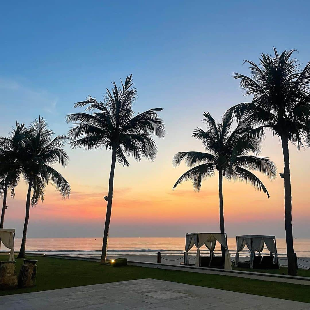 SÜMIREさんのインスタグラム写真 - (SÜMIREInstagram)「. Beautiful morning in Danang 🇻🇳🌴 . #danang#vietnam#hyattregency#sunrise」5月19日 18時39分 - 12_sumiregram_26