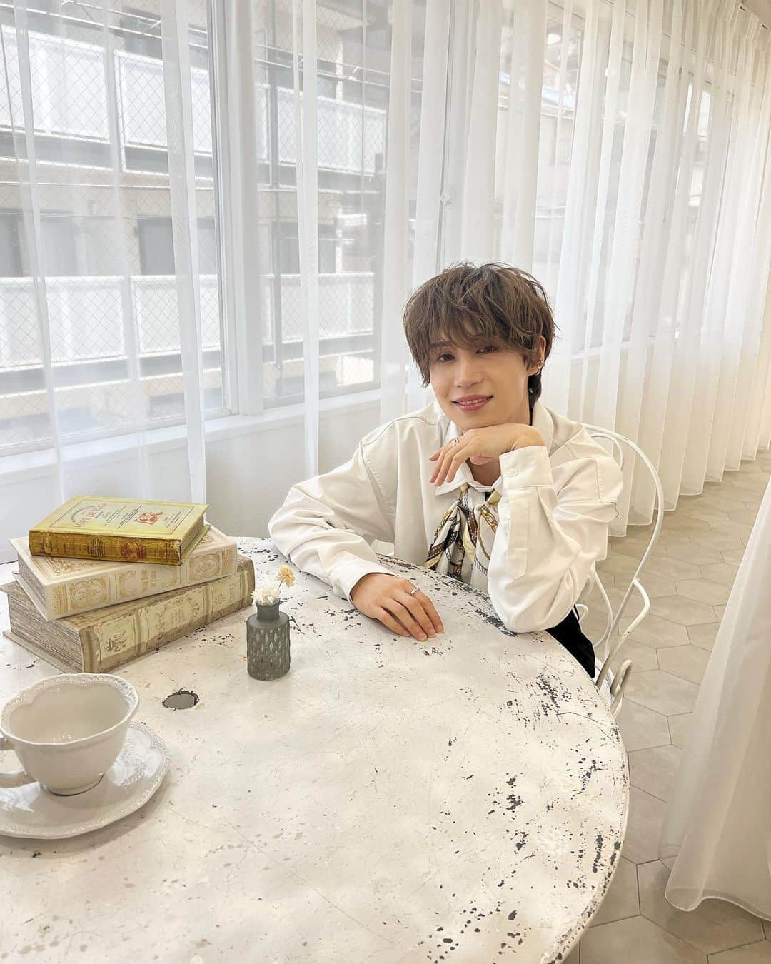 ヒョクさんのインスタグラム写真 - (ヒョクInstagram)「withの曲も聴いていただけましたか？  僕の初のバラード曲なので、 まだ聴いてない方は是非聴いてくださいね！🎧  #ヒョク#韓国#leeminhyuk#with#KISSUOFF」5月19日 18時50分 - hyuk.0115