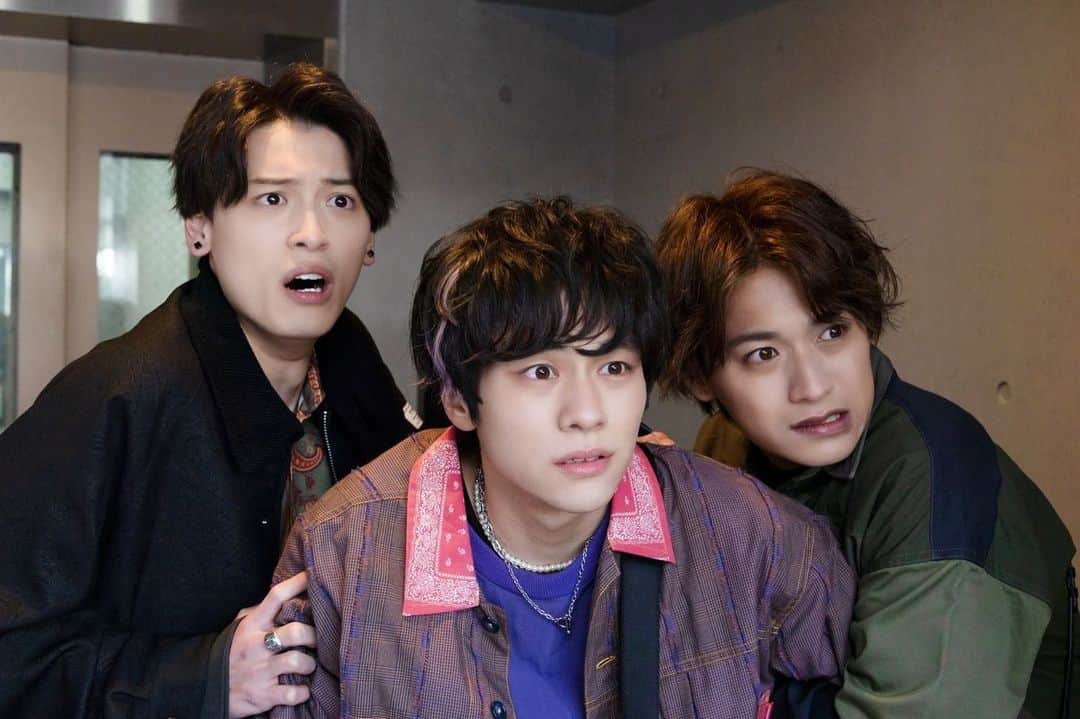 井上想良のインスタグラム：「・ 『#ガチ恋粘着獣 』 明日、関東(テレビ朝日)で第7話 明後日、関西(ABCテレビ)で第７話が放送です！  もう7話。 撮影とはいえ本当に怖いシーンでした。 これが現実だったら。。と思うとぞっとします😰 そんな回！！ お楽しみに🫡  #コズミック @gachikoi_drama」