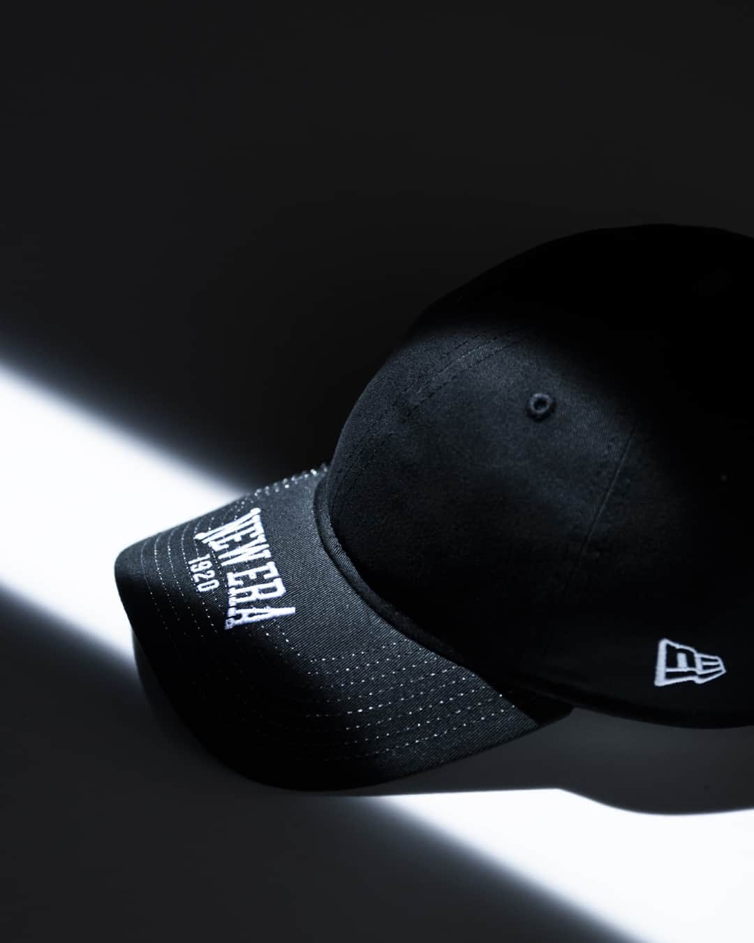 New Era Japan オフィシャル Instagram アカウントさんのインスタグラム写真 - (New Era Japan オフィシャル Instagram アカウントInstagram)「Visor Logo⁠ ⁠ バイザーにワードマークロゴをレイアウトしたシリーズ。⁠ 9TWENTYと9FORTYをラインナップ。⁠ ⁠ ⁠ #NEWERA #9TWENTY #ニューエラ #ニューエラキャップ」5月19日 19時01分 - newerajapan