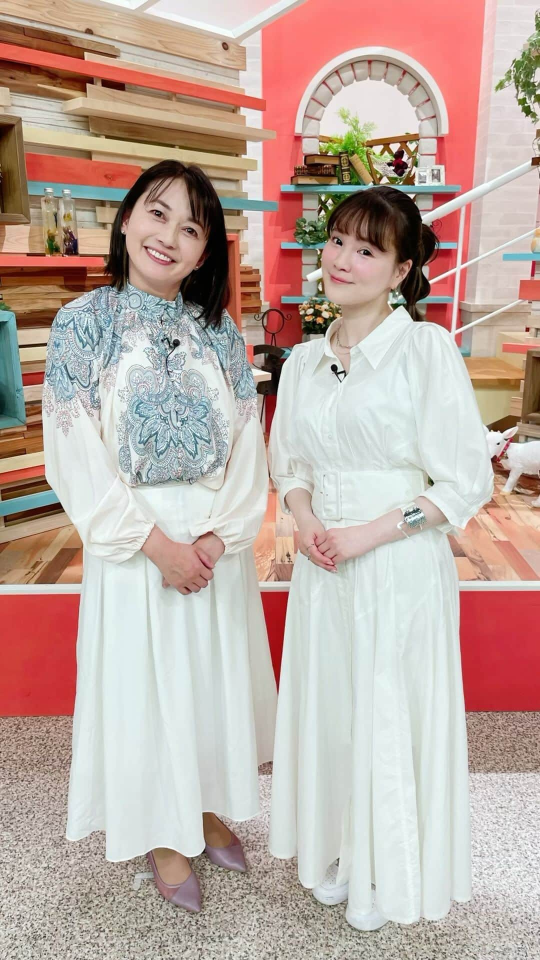 高田由香のインスタグラム：「テレビ出演情報🧚✨ ⁡ ⁡ テレビ岩手 『5きげんどようび』 放送日:5月20日(土) 9時25分〜 https://www.tvi.jp/doyoubi/  今は静岡へ移動してます〜🐠  さて！岩手初開催ラブマイ 音楽とバラエティの超融合おもろイベント ぜひ遊びにきてください👀✨  ⁡ LOVE My Town 外伝@岩手 LIVE出演 岩手開催『LOVE My Town 外伝』 【日程】2023年5月21日(日) 【会場】石鳥谷 新亀家 ダイヤモンドホール 岩手県花巻市石鳥谷町好地第16地割52-25 【時間】開場 14:30/開演 15:00 【出演】高田由香/北川楓夏/キャミソウルブラザーズ/間荒井屋きゃり子/神崎りく/大間ジロー/桜田マコト/クラッシャー猪馬/郡司歩 【チケット】¥5,500(御弁当・乾杯ドリンク付き) 【予約フォーム】https://ws.formzu.net/fgen/S843072761/（ストーリーから飛べます🪽） ⁡ ⁡ ⁡ ⁡ ⁡ ⁡ ⁡ ⁡ ⁡ ⁡ ⁡ ⁡ ⁡ #岩手イベント #石鳥谷 #北川楓夏 #キャミソウルブラザーズ #間荒井屋きゃり子 #神崎りく #大間ジロー #オフコース #ofcourse #桜田マコト #クラッシャー猪馬 #郡司歩 #jpop好き #live好きと繋がりたい #live大好き女子 #live好き集まれ #LIVE好きな方 #ライブ好きな人と繋がりたい #ライブ好きな人とつながりたい #live好きさんと繋がりたい #live好きおばさん #jpop好きな人と繋がりたい #jpop好きと繋がりたい #jpop好きさんと繋がりたい #アラフォーメイク #アラフォーヘア  #アラフォーコーディネート #テレビ岩手 #5きげんテレビ #5きげんどようび」