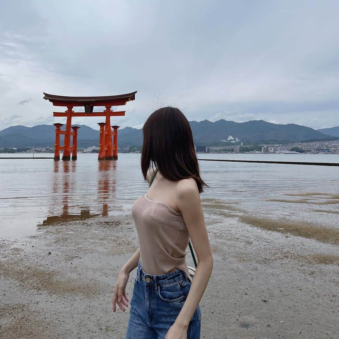 荒山みなみさんのインスタグラム写真 - (荒山みなみInstagram)「宮島⛩️🦌」5月19日 11時09分 - 37.37.373