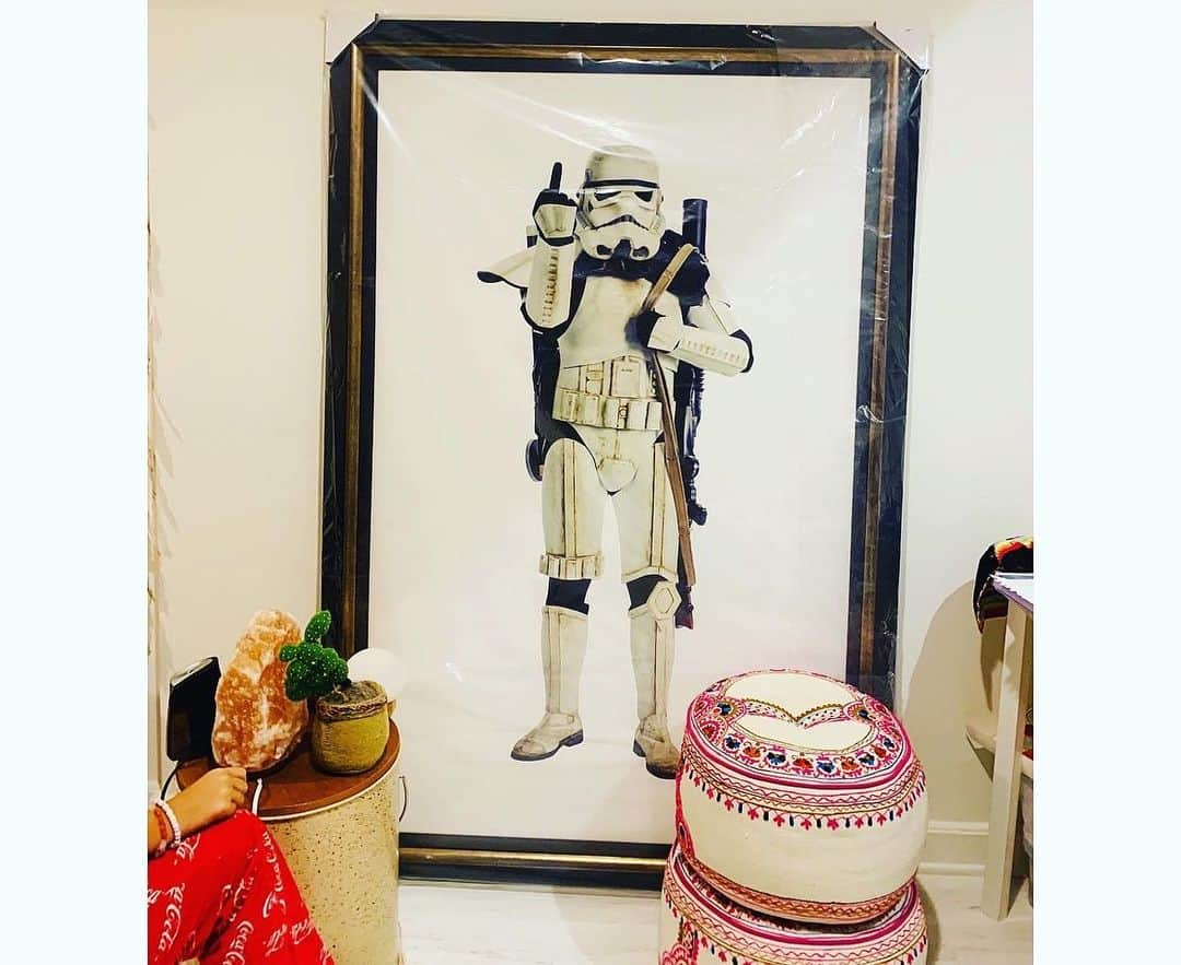 マイケル・ミュラーさんのインスタグラム写真 - (マイケル・ミュラーInstagram)「Nothing like hanging a new piece of art.  Even better when it becomes an investment.  If you’ve wanted a piece or time to get a new piece OR maybe you’ll be one of the lucky wise collectors that gets a horse before the books released.  INQUIRES : DM me here or st@mullerphoto.com」5月19日 12時49分 - michaelmuller7