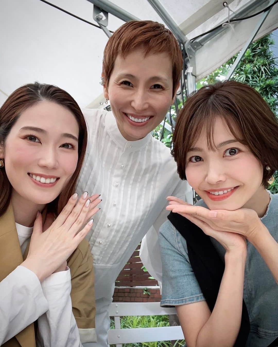 のインスタグラム：「愛ちゃん（愛月ひかるさん）とれな（十碧れいやさん）と久しぶりにブランチ。 2人ともめちゃくちゃかわいくてもうすっかり美女！ 心地良く心温まる時間」