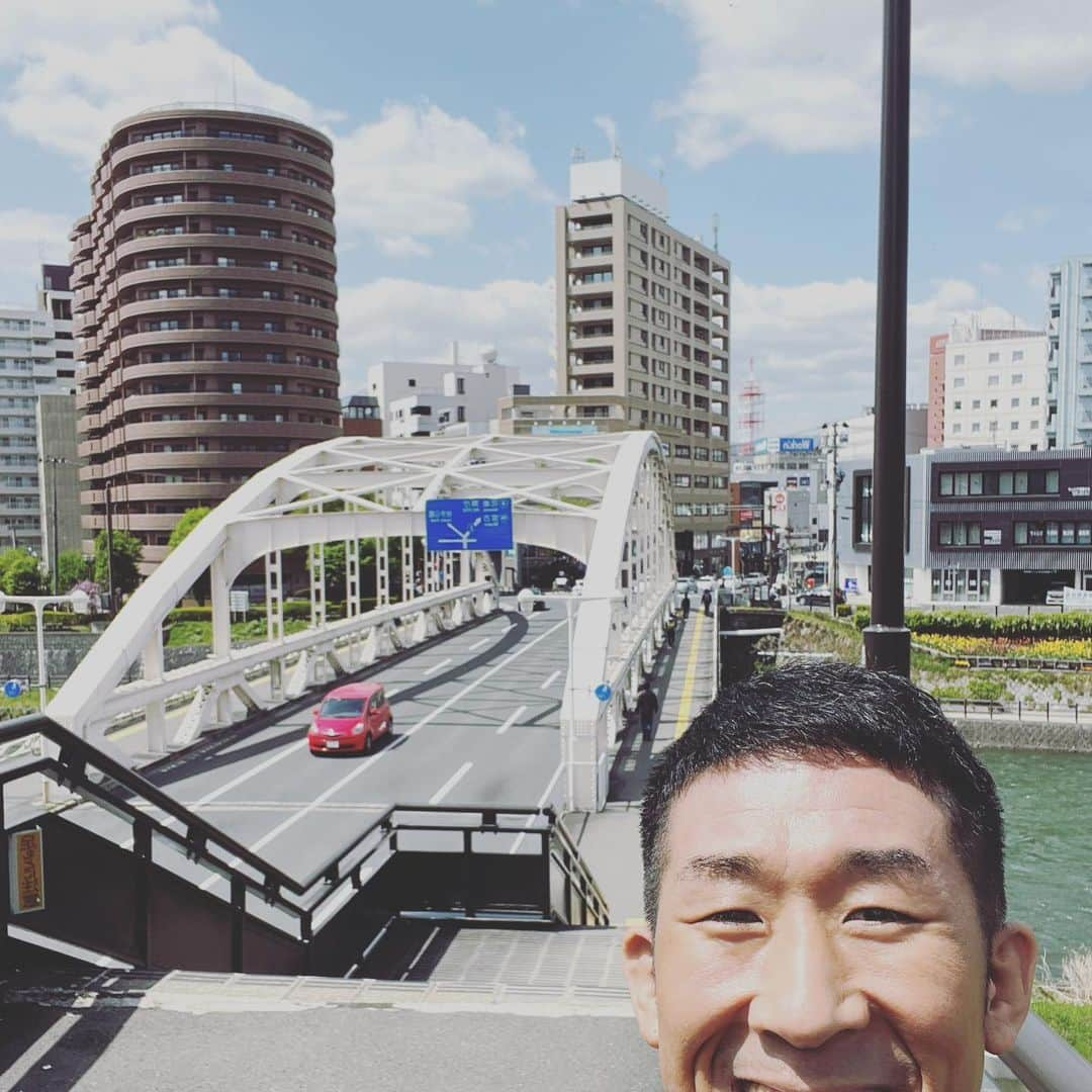 田村裕さんのインスタグラム写真 - (田村裕Instagram)「主にダイエットの話www  #今日は笑えた? #笑えなかったとしても大丈夫 #僕が笑ってる #麒麟田村 #タムラ433 #smile #미소 #χαμόγελ #sonreír #gülümseme #ยิ้ม #全力笑顔」5月19日 13時42分 - hiroshi9393