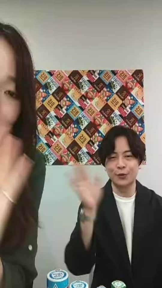 のインスタグラム：「アルペンザルツさん達をお招きしてのスペシャル配信✨✨ 新商品やキャンペーンのご紹介🤗♥️ #チロルチョコ #アルペンザルツ #ソルティプレッツェル #ドイツ #キャンペーン」