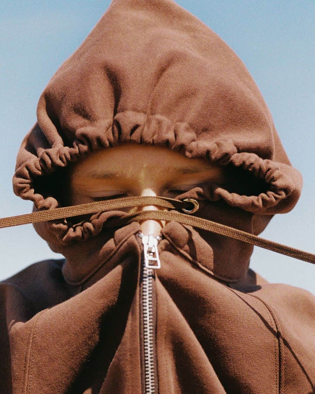 クロークのインスタグラム：「Jack in the Kandam zip up Hoodie - just landed in store and online @jack.joyce2 #kloke」