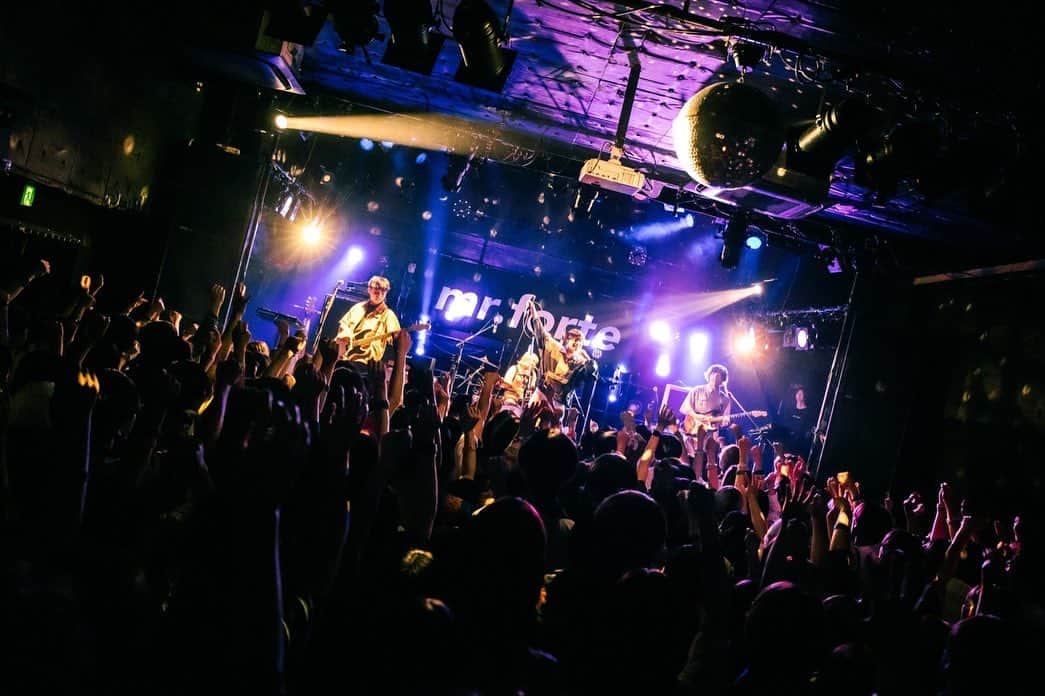 大貫みくのインスタグラム：「A disease called "love"  〜君の頭の中で   自由に泳げていたらツアー〜  2023.05.18 @ HEAVEN'S ROCK さいたま新都心 VJ-3  SOLDOUTありがと！ このツアーで初関東！ 待ち望んでくれているのを 序盤からひしひしと感じて 負けないように全力で挑みました👊🏻🤍  ツアーファイナルzeppも来てね！！ いつかのさいたまスーパーアリーナも！！  📷　@_kinoko_photo__」