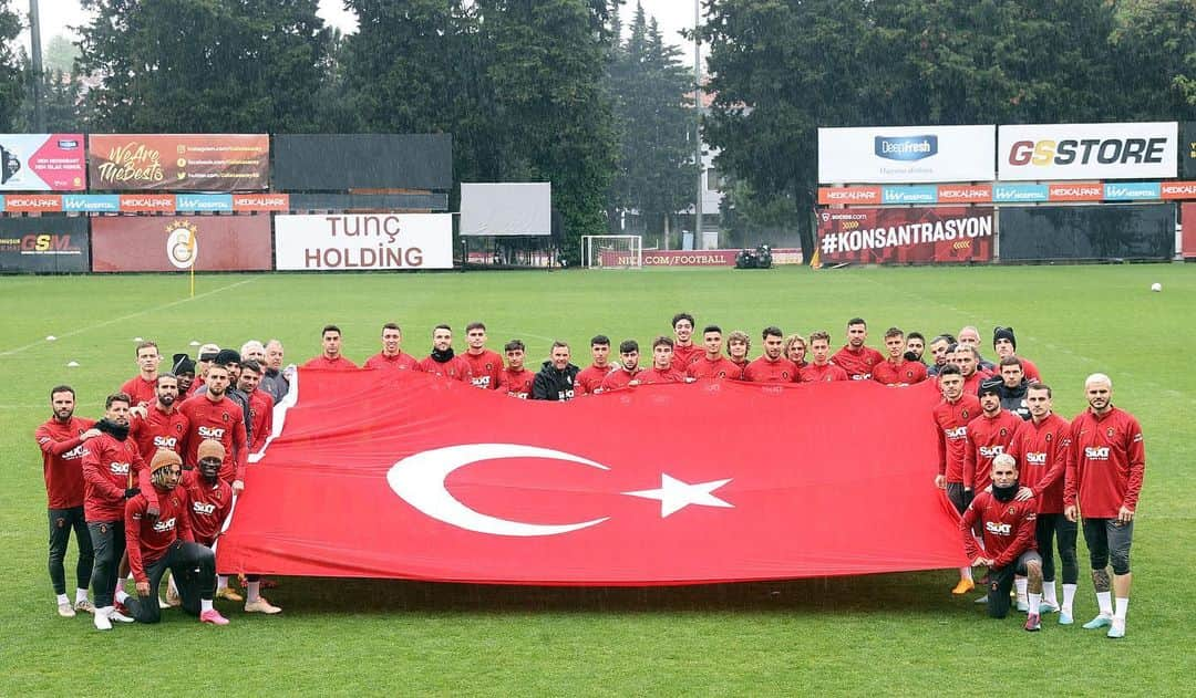 ガラタサライSKさんのインスタグラム写真 - (ガラタサライSKInstagram)「🇹🇷 Günaydın #Galatasaray Ailesi」5月19日 15時00分 - galatasaray