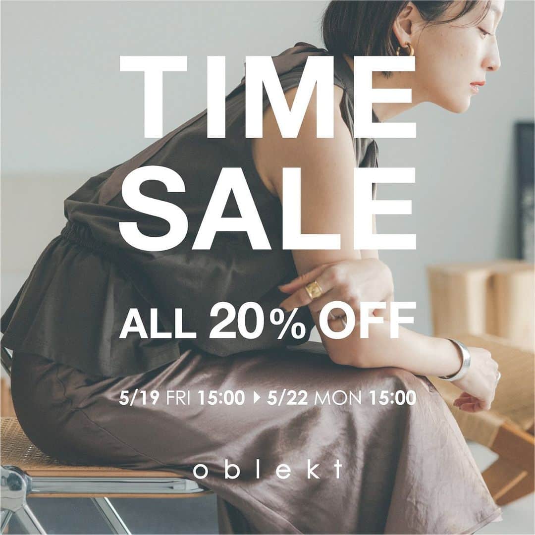 オブレクトのインスタグラム：「oblekt  ALL ITEM 20%OFF！ TIME SALE 本日スタート！  5/19 (FRI) 15:00 - 5/22 (MON) 15:00    人気の高山都さんとの最新コラボアイテムを始め、 今すぐ着られるアイテムが盛り沢山です。   大人気のオーガニックコットンシアーワンピースや リサイクルコットンデニムオーバーオールも対象です🌿  期間限定のSALEとなりますので、この機会をお見逃しなく！  詳しくはoblekt 公式オンラインストアをご覧ください。     #oblekt #オブレクト #高山都 さん #recirculet #リサーキュレット」