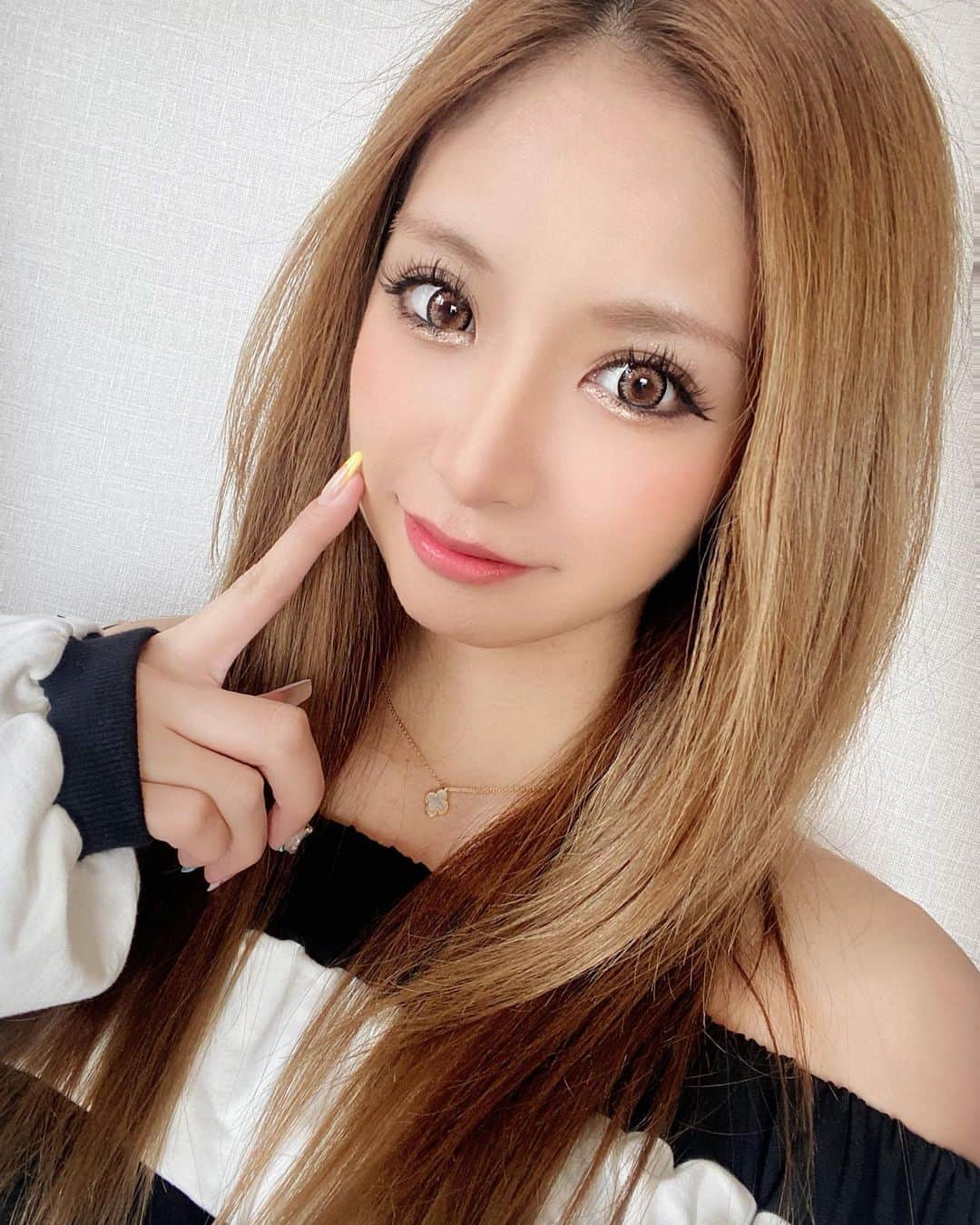 月瀬のあのインスタグラム：「. 更新おサボりしてた((( '-' ))) 最近の写メがなぁい💭 札幌もそろそろ暖かくなってきたね🔆 温度変化にはお気を付けあれ〜っ(:3ヽ)」