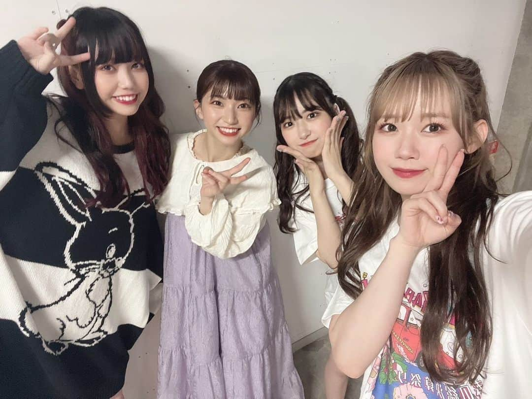 横道侑里さんのインスタグラム写真 - (横道侑里Instagram)「中部。 懐かしい。本当にほっとする。みんな元気でよかった、 おば4もみんな可愛くて美人で永遠のお姉さんだった！！  そしてネクスト4 たくさん喧嘩しました、 でもいつまでたっても永遠の同期で永遠の同い年。仲間だなぁって。 みんな大人になりました。」5月19日 16時03分 - sideroad615