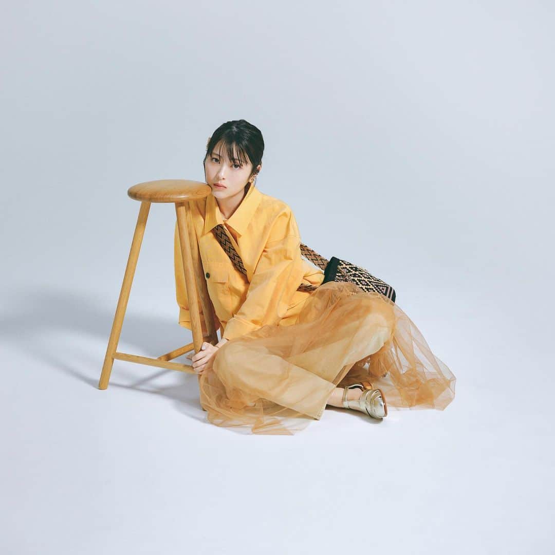 柴田フミコのインスタグラム：「#浜辺美波 #MORE #fumikoshibata #柴田フミコ」