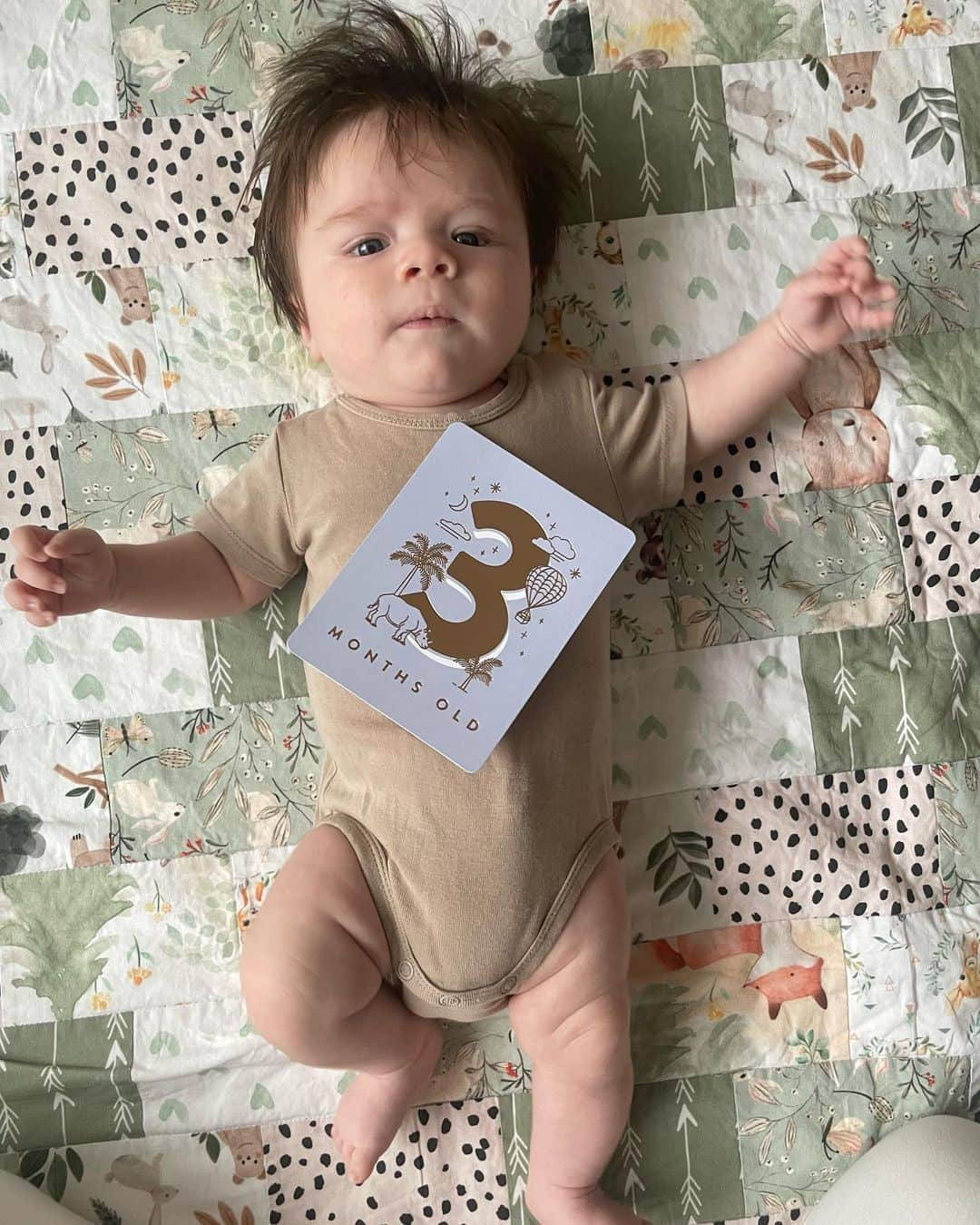 サンドバーグ直美さんのインスタグラム写真 - (サンドバーグ直美Instagram)「Baby Lou is 3 month old today🥹  #100日祝い #3months」5月19日 16時20分 - naomisundberg