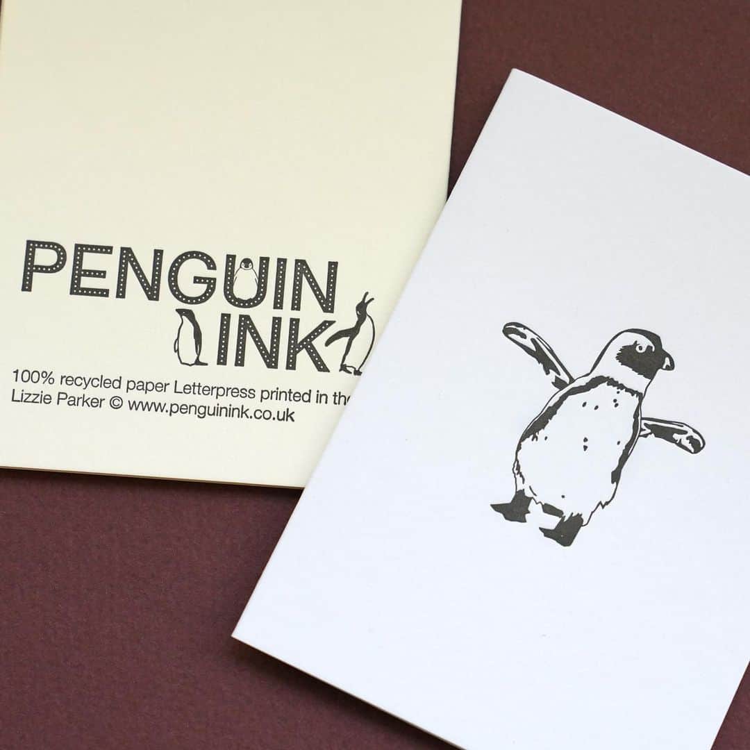 伊東屋さんのインスタグラム写真 - (伊東屋Instagram)「英国から、素敵なレタープレスのカードがお目見え。  シンプルな線と形で描く動物やモチーフが印象的な PENGUIN INK(ペンギンインク)。  Lizzie Parkerによる大人っぽくもキュートなデザイン達が 100％のリサイクルペーパーに20世紀初頭の印刷機で印刷されています。  銀座 伊東屋 本店 G.Itoya 1F GROUND にてお取り扱い中です。 ご来店の際はぜひお手に取ってご覧ください。  @penguin1nk   #カード#グリーティングカード#ミニカード#お手紙#手紙#レター#cards#greetingcards#carddesign#活版印刷#活版印刷カード#letterpress#レタープレス#レタープレスカード#penguin#stationery#銀座伊東屋#伊東屋#ginzaitoya#itoya#文房具#文具#文房具好き#文具好き#文具沼#文房具沼」5月19日 18時00分 - itoya_official