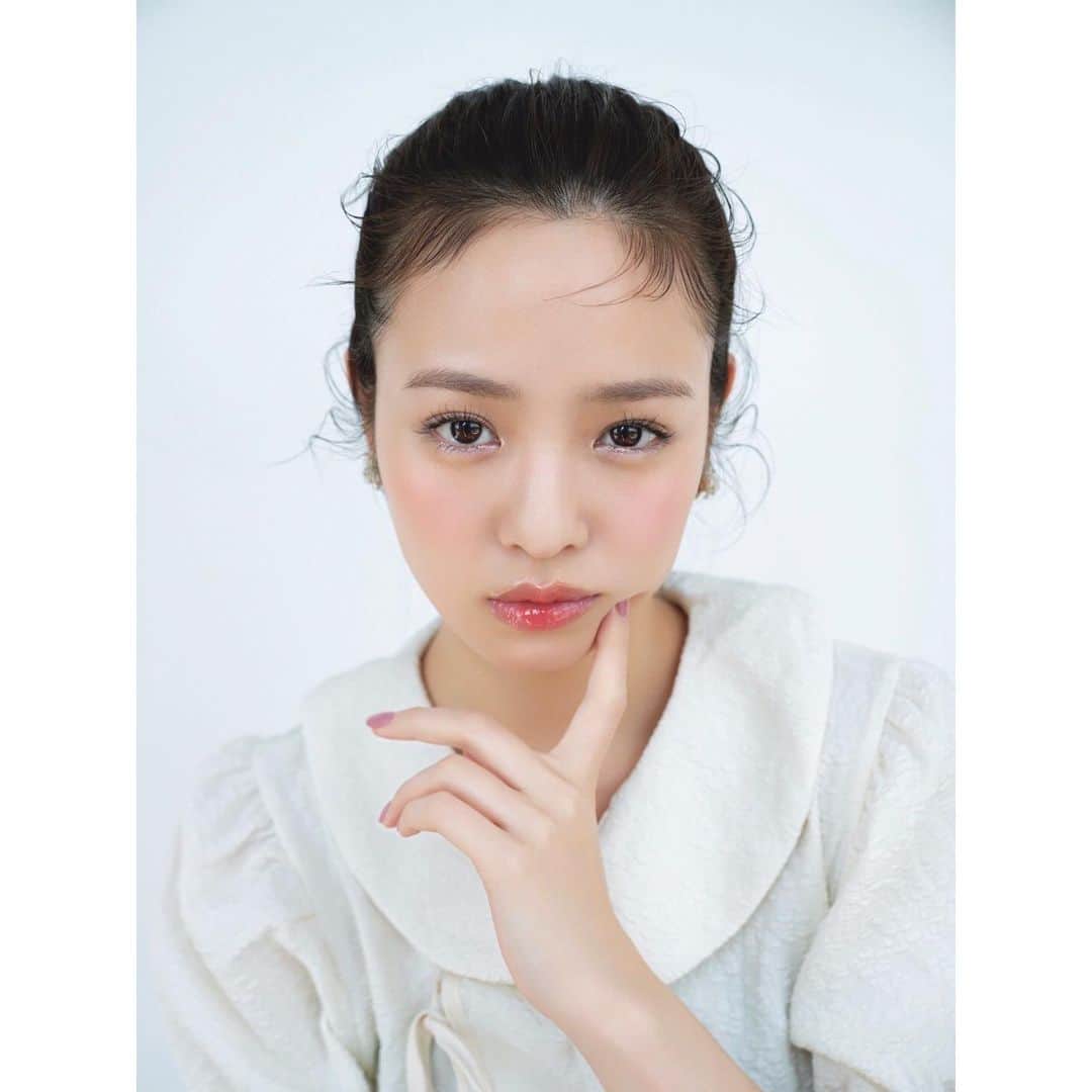 河嶋希のインスタグラム：「@nonno_magazine #横田真悠＃河嶋希」