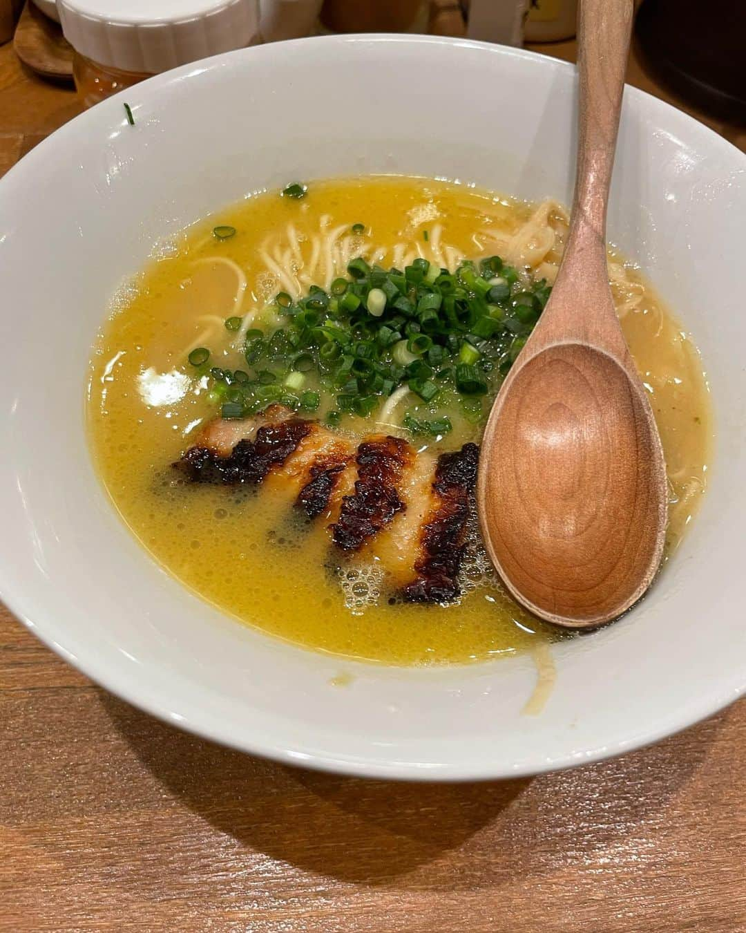 明賀愛貴さんのインスタグラム写真 - (明賀愛貴Instagram)「最近めっちゃラーメンいってる 一応写真撮ってるけどあんまあげへんから一気にあげれるだけあげとこう #ラーメン」5月19日 17時37分 - myoga_aiki