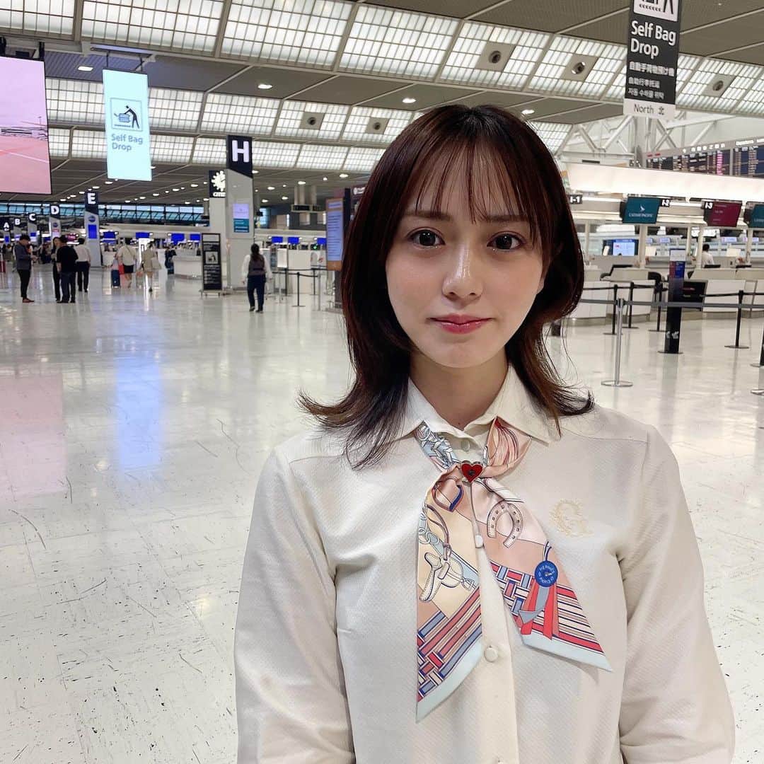 奥仲麻琴さんのインスタグラム写真 - (奥仲麻琴Instagram)「飛行機に乗らないけど成田空港きたよ✈️ 観光客の方で賑わっていて徐々に元に戻ってきて とっても嬉しくなった🥰」5月19日 17時55分 - okunaka_makoto