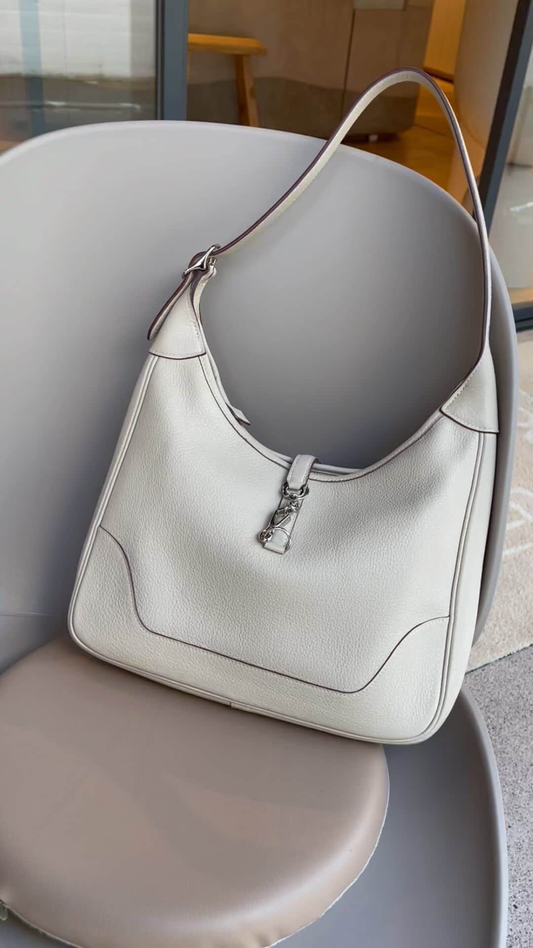 Vintage Brand Boutique AMOREのインスタグラム