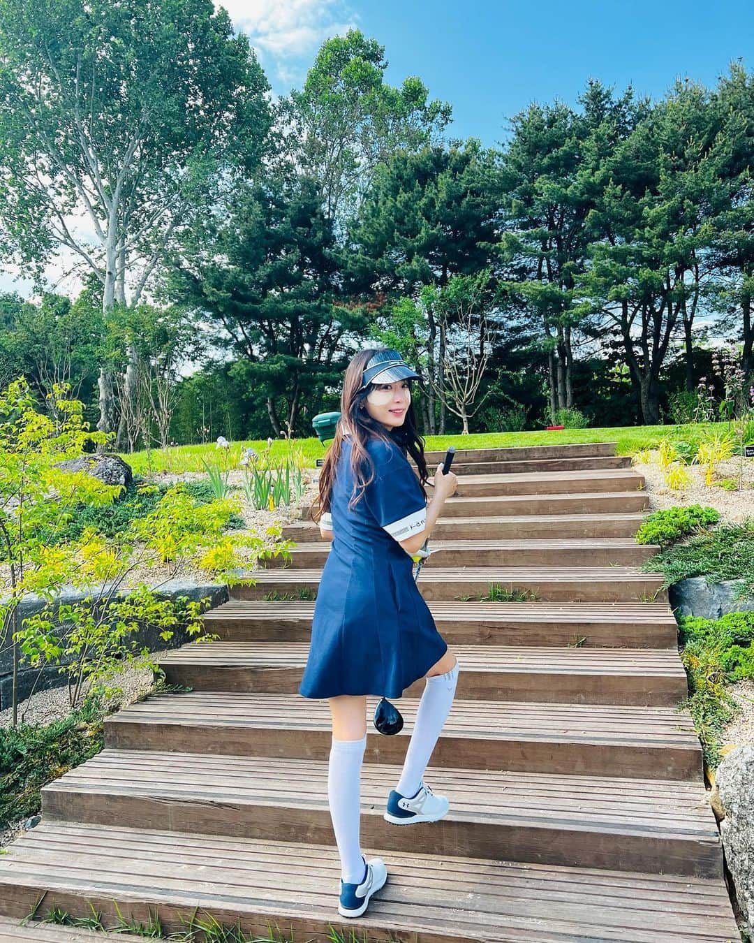 カン・イェウォンのインスタグラム：「여름이다☀️☀️☀️」