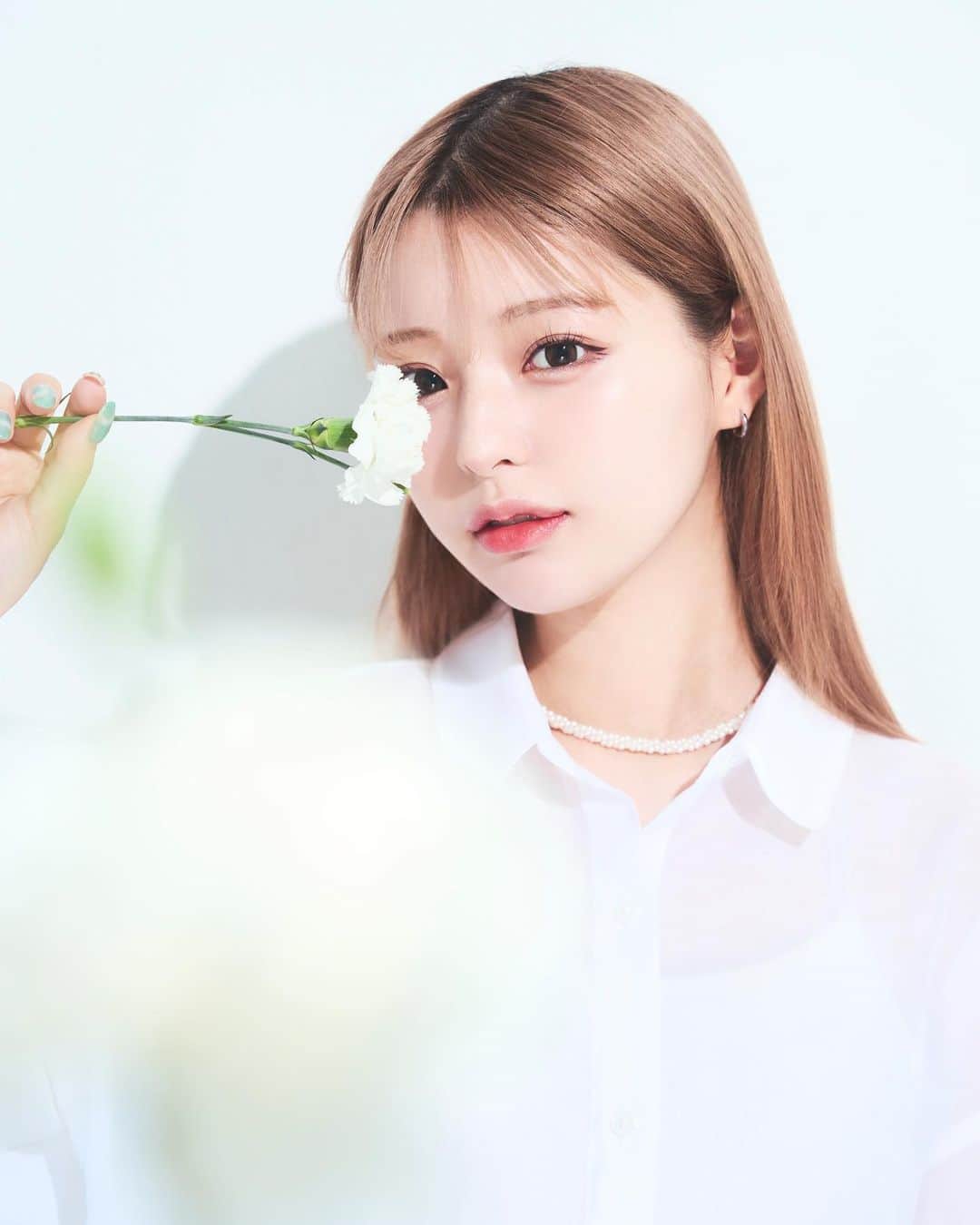 sarimaru(国木田さりまる)のインスタグラム：「無事お誕生日を迎えました🎂🪄  いつも皆様からの暖かいメッセージのおかげで幸せな時間を過ごせています🫧 毎年お祝いのメッセージスクショしてカメラフォルダに溜め込んでるけど、気がつけばSNS始めてからの4年分になってました…時経つの早いです…  そして、今年から年齢を非公開とさせたいただきます🆕特に意味はございません！  これからもよろしくお願いします🫡🫧」