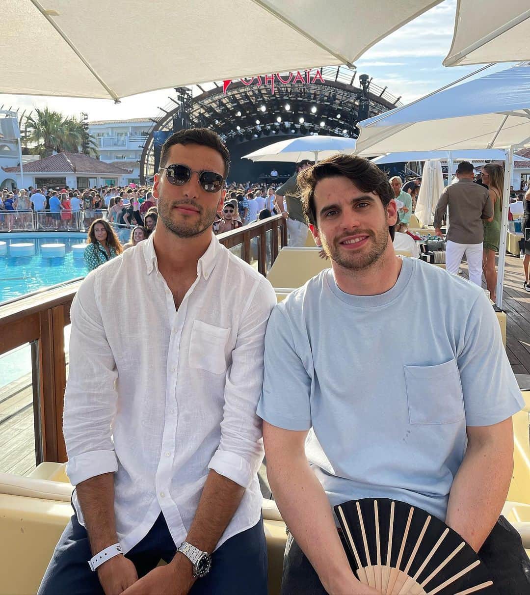 ミケル・メリノのインスタグラム：「Muchas felicidades mi hermano!! @meikmentality ❤️😘 por muchos más juntos! 💪🏽」