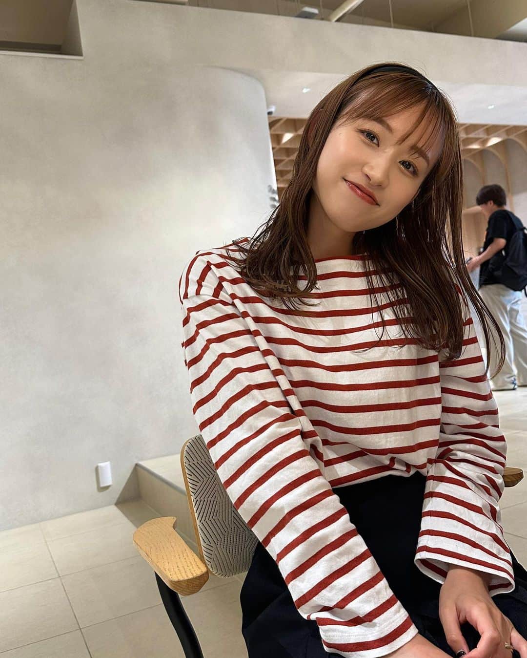 鈴木えりかのインスタグラム：「途中すんごい雨だったけど楽しかった今日🍗🍝☕️📸 あといつぶりのプリクラ😀💦ゎら」