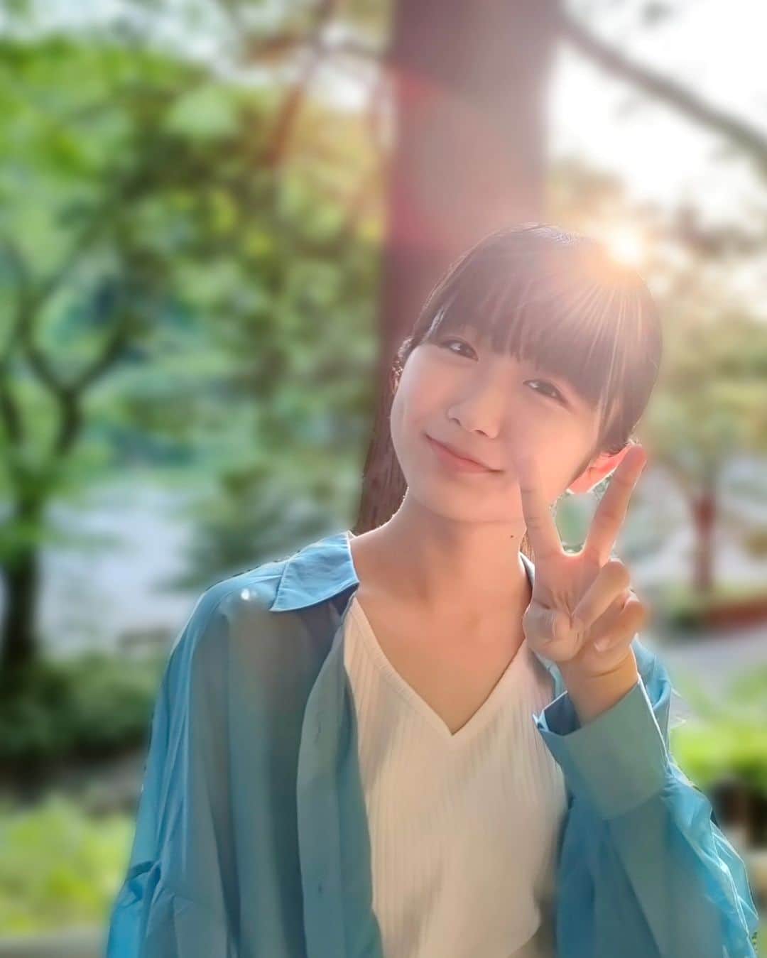 西川実花さんのインスタグラム写真 - (西川実花Instagram)「光を良い感じに入れてみました☀ いいねや、コメント、フォローとても嬉しいです☺️ ありがとうございます✨✨  #08#女優志望#モデル志望」5月19日 20時56分 - mika_nishikawa_