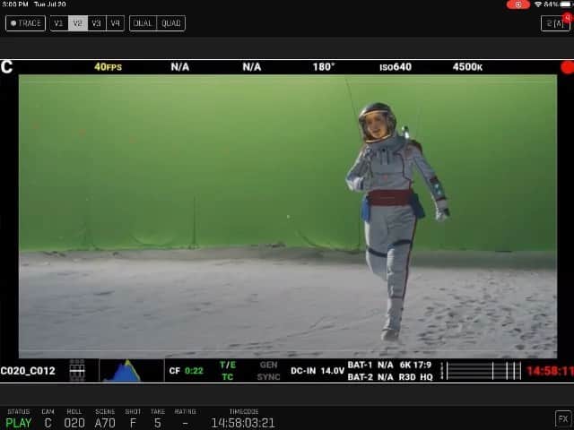 マケナ・グレースのインスタグラム：「It’s been 2 years since we filmed Crater 🌖Watch it now on @disneyplus 💛」
