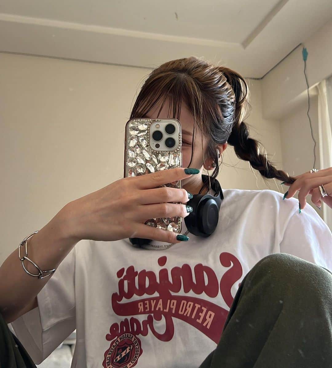のインスタグラム：「#mayus_style_ 🎧🩷」
