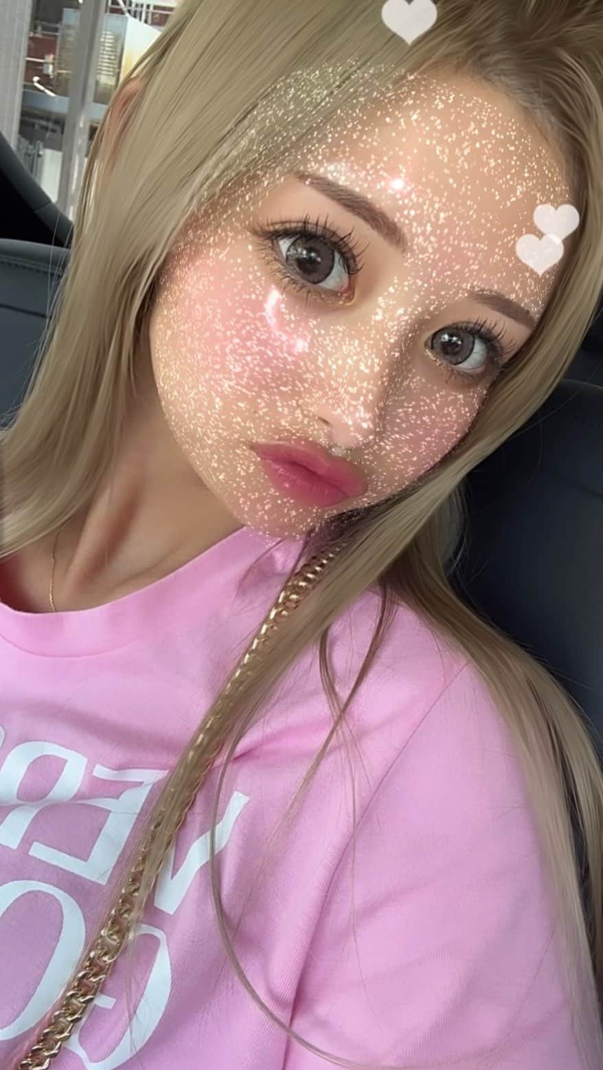REINAのインスタグラム：「💋可愛いくてご・め・ん😘」