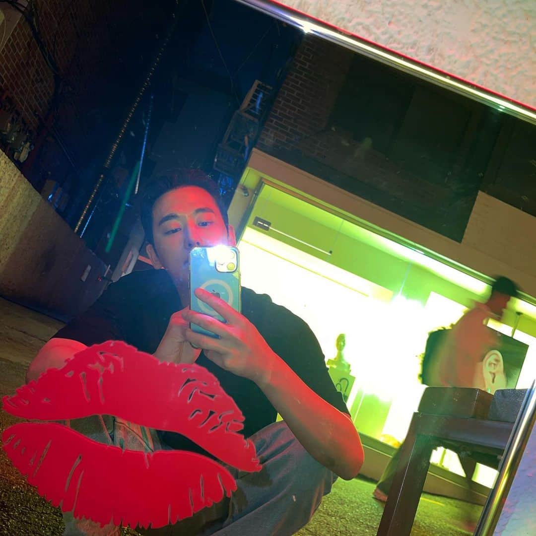 チェジン のインスタグラム：「💋」