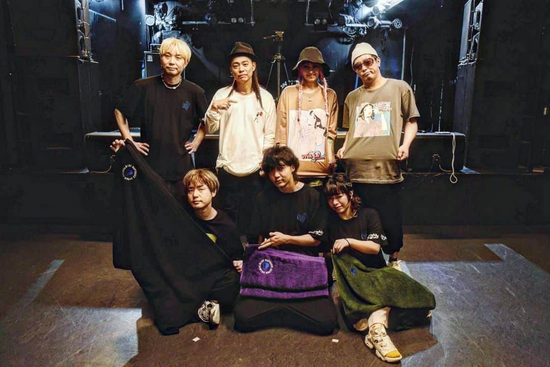 のインスタグラム：「@primalblueofficial さんのMV🎬 に 参加させて頂きました！  個人的に昔から繋がってる  仲間だったからお誘い嬉しかったぁ！ 音楽にアウフギーサーと ダンスのコラボ✨  やっぱりステージ上の照明は テンション上がるなぁ〜🔥🔥 仕上がりがめちゃ楽しみ  photo by @otanpi_bw   @primalblueofficial  @ryuki.ikeda  @aufguss_iida @w.rw.r @hoshifune @reo_yamazaki #サウナ #アウフギーサー  #アウフグース #aufguss」