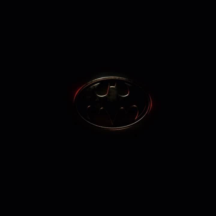 大原海輝のインスタグラム：「ワーナー・ブラザース映画から招待いただいて『ザ・フラッシュ』をいち早く見てきました😭  今まで書いていたレビューを見て、呼んでもらえるとは…感謝。 今回でたまらなく、フラッシュが好きになりました。一人二役やっていたエズラミラーの芝居がどちらもチャーミングで良過ぎた。ユニバースとして作品も広がりつつあるDCだけど、今までの作品を見ていなくても楽しめると思うし、ジェームズ・ガン監督が指揮する新生DCが楽しみだ、、、、、 話してしまうとネタバレだらけになってしまいそうな映画です。本当に大興奮。 いやー、憎い演出が多くて、公開までの1ヶ月くらい内容を誰とも語れないのが辛い。笑 最高でした。#ザフラッシュ #pr」
