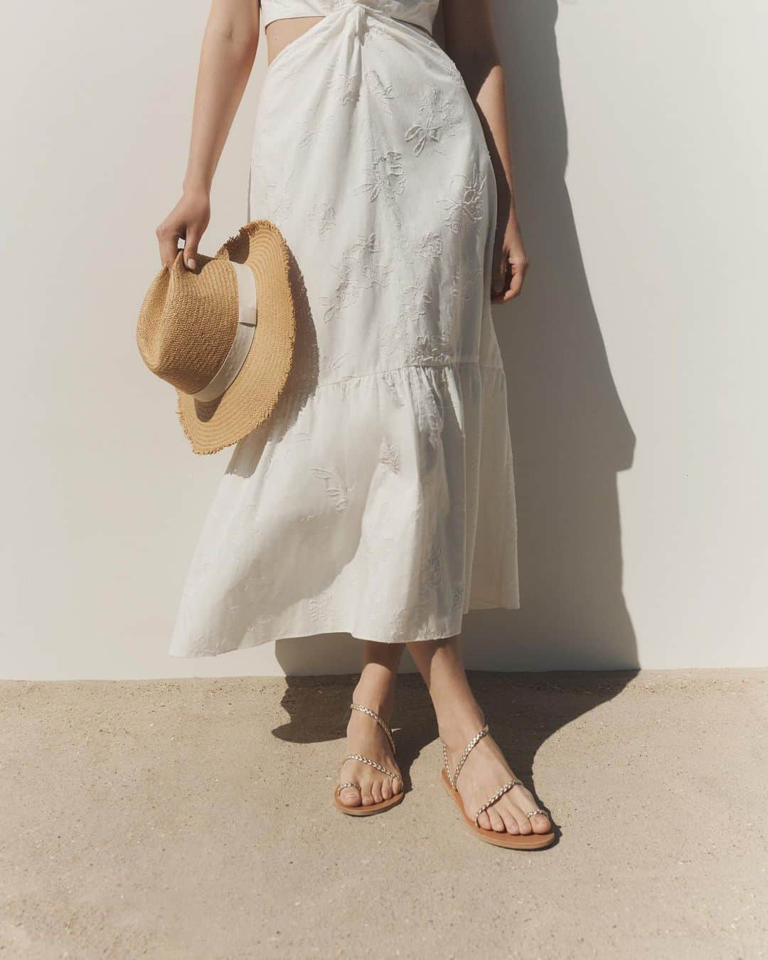 Club Monacoのインスタグラム：「It’s all in the details. #ClubMonaco」