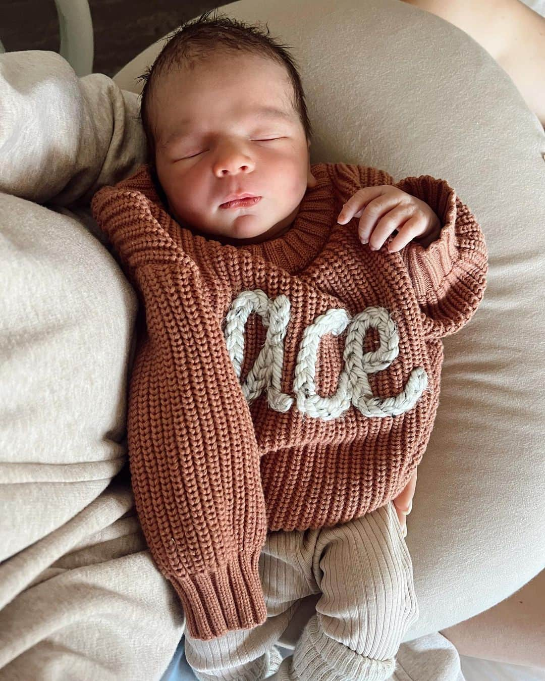 Bruna Rangel Limaさんのインスタグラム写真 - (Bruna Rangel LimaInstagram)「ACE 🤍 05/18/2023  7lbs 13oz A beautiful healthy boy to complete our family!」5月19日 22時59分 - xoobruna