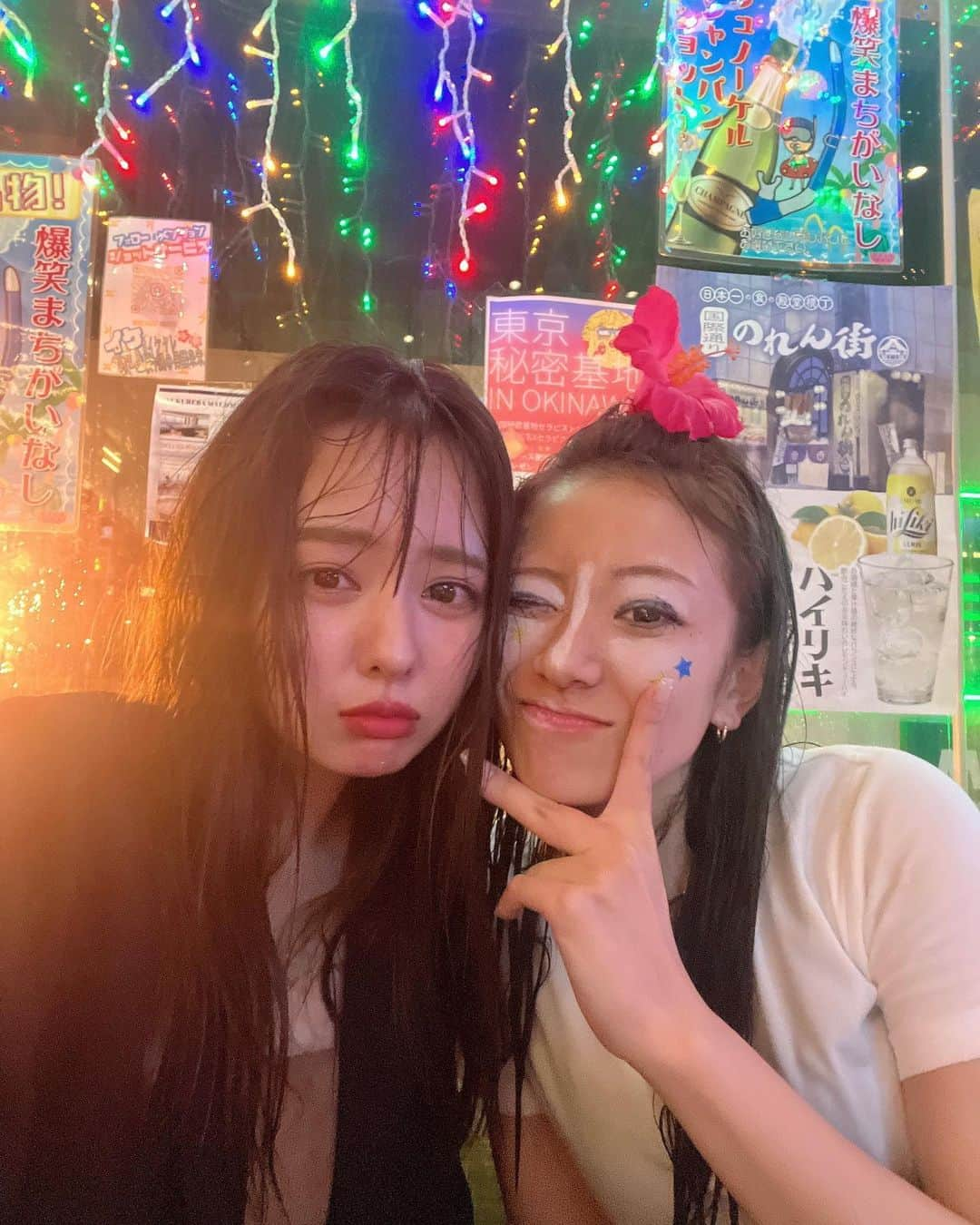 山田菜々さんのインスタグラム写真 - (山田菜々Instagram)「どれもしっくりこなくて どれ１枚目にしよう..って悩んでたら １ヶ月経ってしまいました..🫣🥊  あいなに２回確認したけど、載せていいよってことなのであいなのギャル写真もおさめます☺️🫰✨笑  あいなほんとすき！🥹💓」5月19日 23時20分 - tannana.yamada