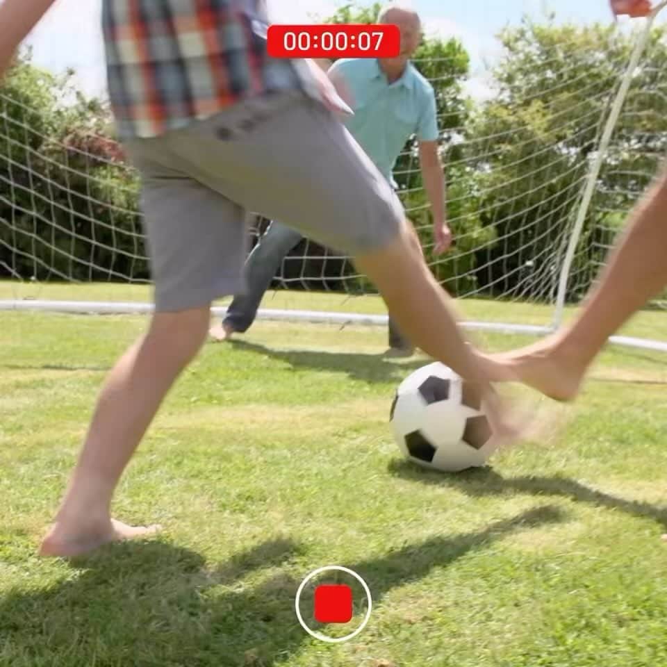 アンソニー・アンダーソンのインスタグラム：「Timeout! It’s time to get real about diabetes and your heart. Those living with type 2 diabetes, like me, are at a higher risk for cardiovascular disease – so get your head in the game! Speak with a doctor today to keep yourself ready for the next play. ⚽️❤️ #NovoAmbassador #GetRealAboutDiabetes #justakidfromcompton #huskyandhealthy #ad」