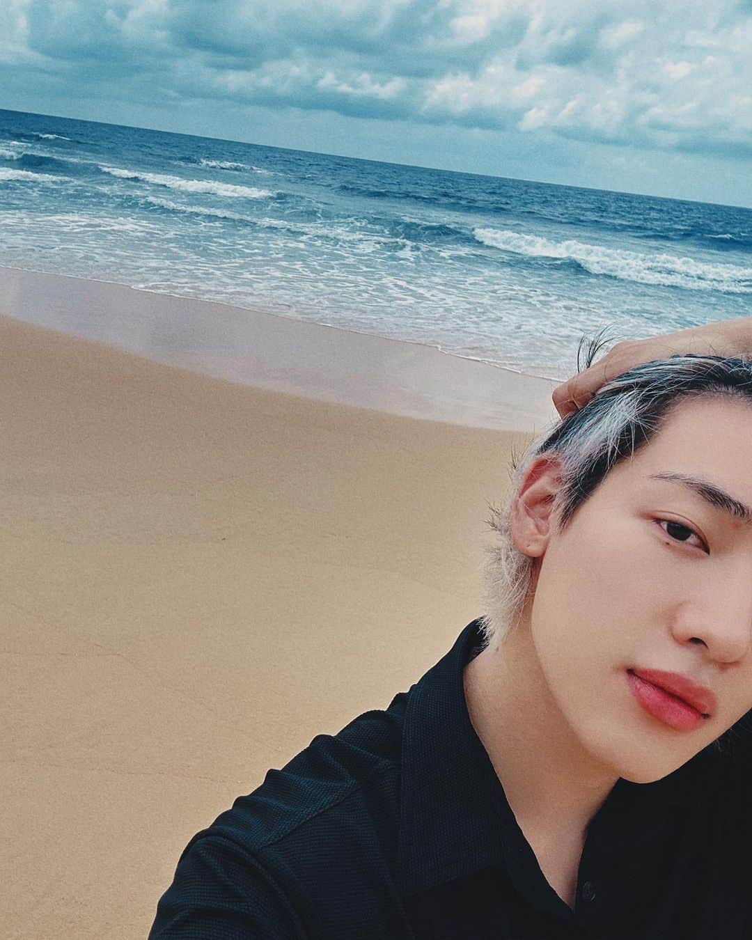 BamBam さんのインスタグラム写真 - (BamBam Instagram)「Family Time is Quality Time🏝️」5月20日 0時28分 - bambam1a