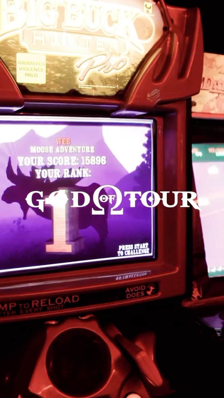 クリス・ウェビーのインスタグラム：「To cap off the #GodOfTour episodes, it only felt right to give y’all a deleted scenes full of unhinged nonsense before officially signing out and stepping away..  🇨🇦⚔️🫡🕸」