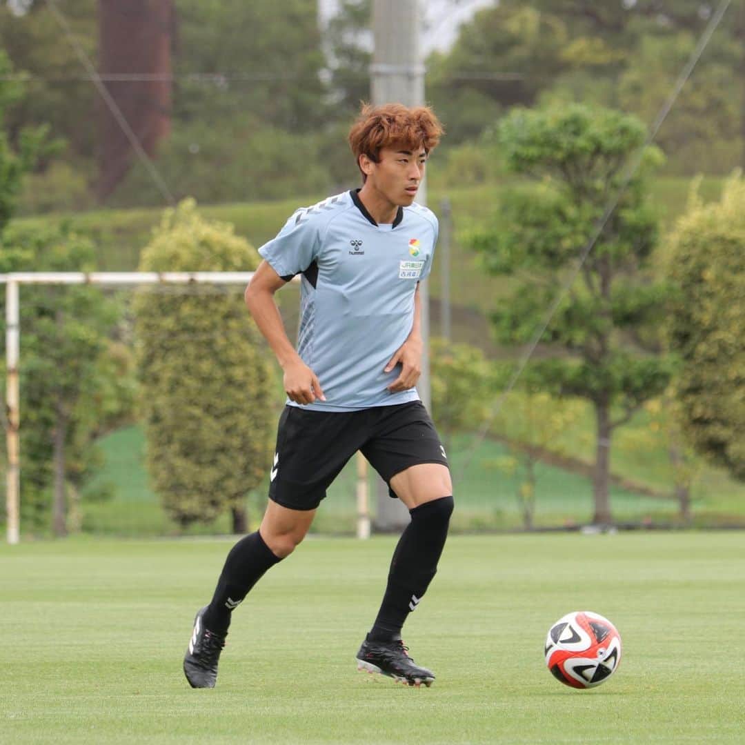 のインスタグラム：「・ #5月20日  ホームフクアリ 栃木戦へ向け あと1日⚽️  本日のユナパをお届け👍  #jefunited #ジェフ千葉 #ユナパレポ #jleague #winbyall」