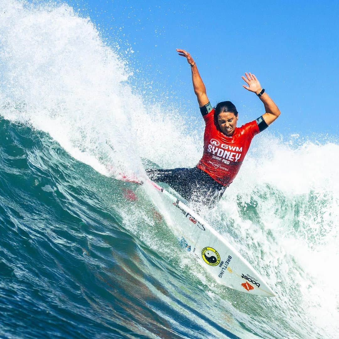 サリー・フィッツギボンズさんのインスタグラム写真 - (サリー・フィッツギボンズInstagram)「Feeding off the weekend energy and loving my time down @gwmaustralia  @wsl #SydneySurfPro Looking forward to Finals day 👊🏼 —————- Powered by my team @boostaus @breitling @all.pacific @harveynormanau @gwmaustralia @almondbreezeaus @tandcsurf @gpangsurf @fcs_surf @axxeclassic @devikaworld」5月20日 13時49分 - sally_fitz